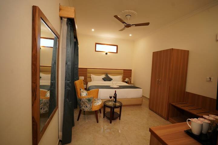 Room 12 of 68