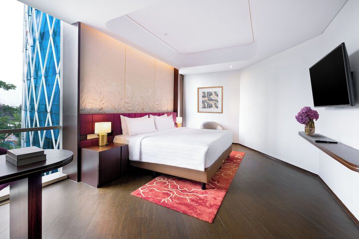 Room 18 of 34