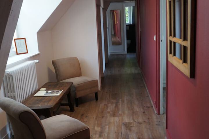 Room 5 of 37