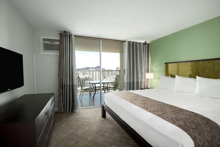 Room 3 of 27