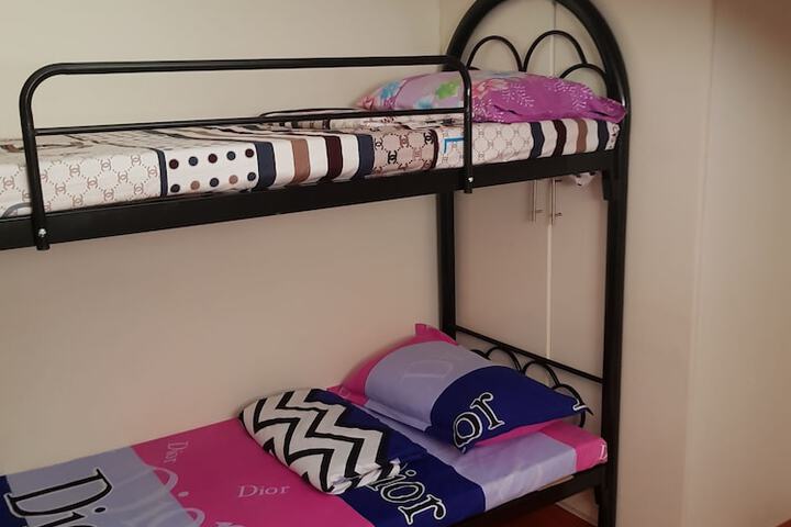 Room 1 of 25
