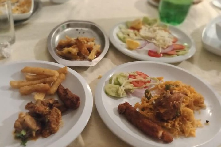 Dining 11 of 17