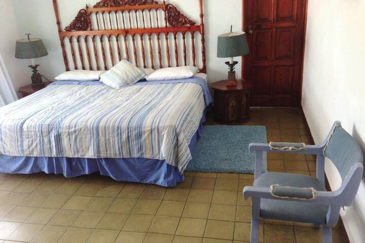 Room 6 of 60
