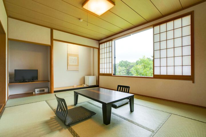 Room 5 of 35