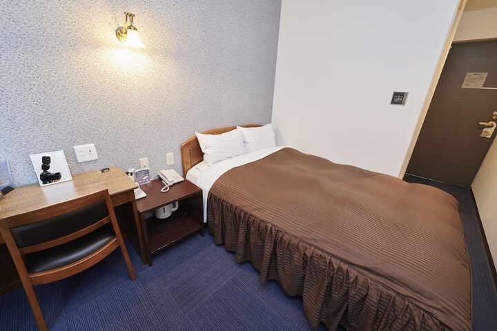 Room 13 of 41