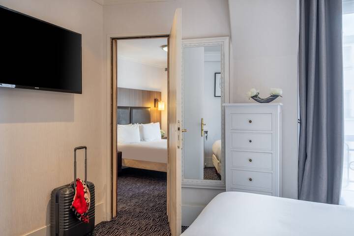 Room 16 of 50