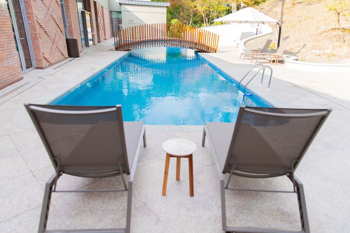 Pool 47 of 137