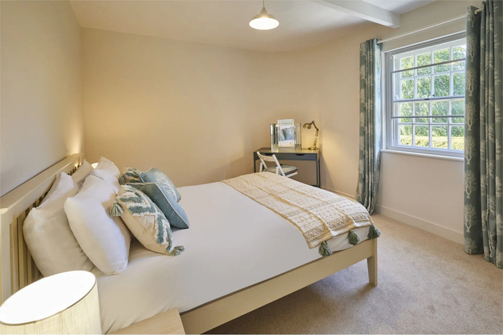 Room 2 of 11