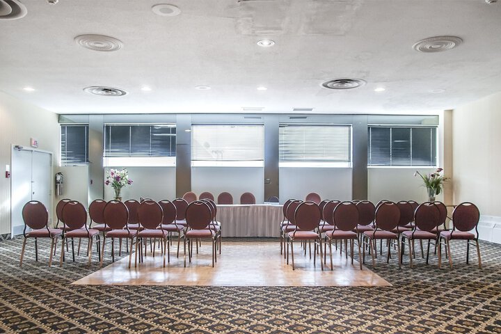 Ballroom/Hall 43 of 67