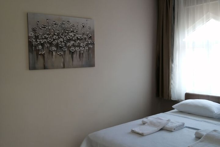 Room 20 of 97