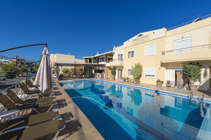 Pools & Facilities