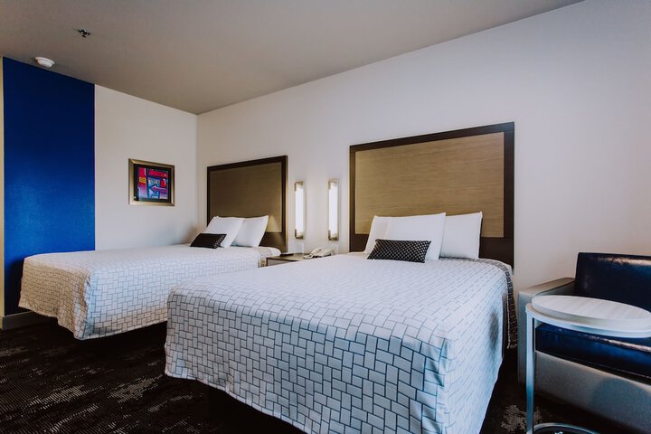 Room 9 of 21