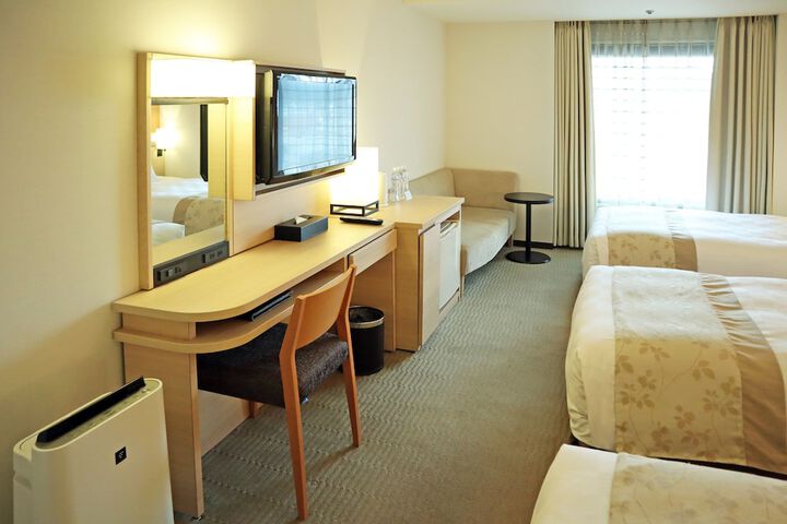 Room 14 of 42