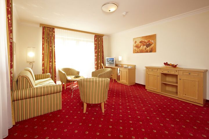 Room 35 of 69