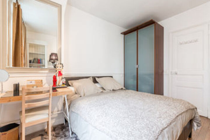 Room 82 of 170