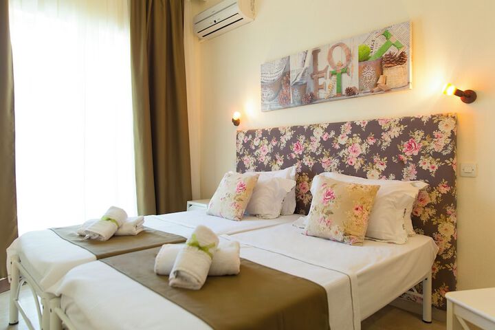 Room 17 of 31