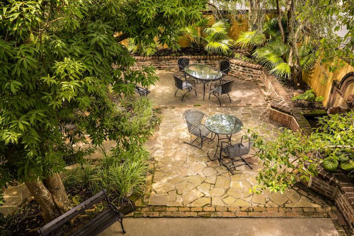 Hotel Exterior 24 of 31