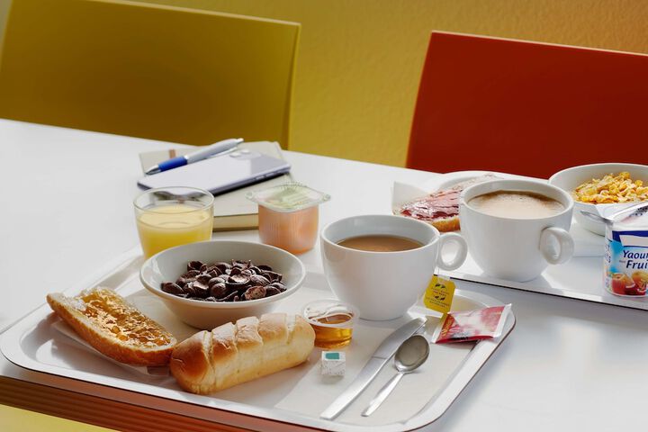 Breakfast/Coffee Service 21 of 24