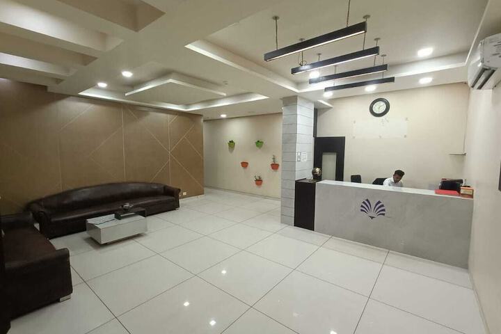 Hotel Grand Ambience