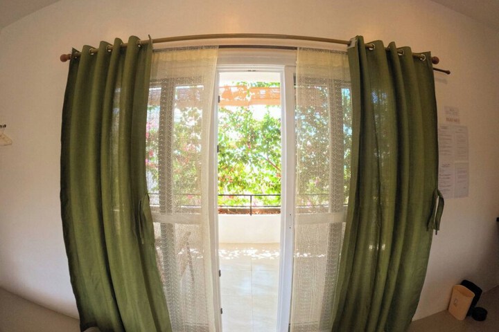 Room 22 of 74
