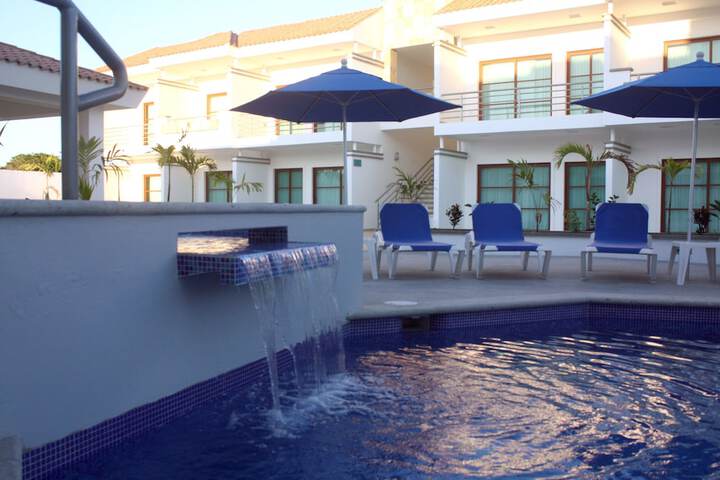 Hotel Pool