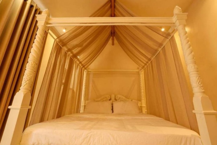 Room 47 of 128
