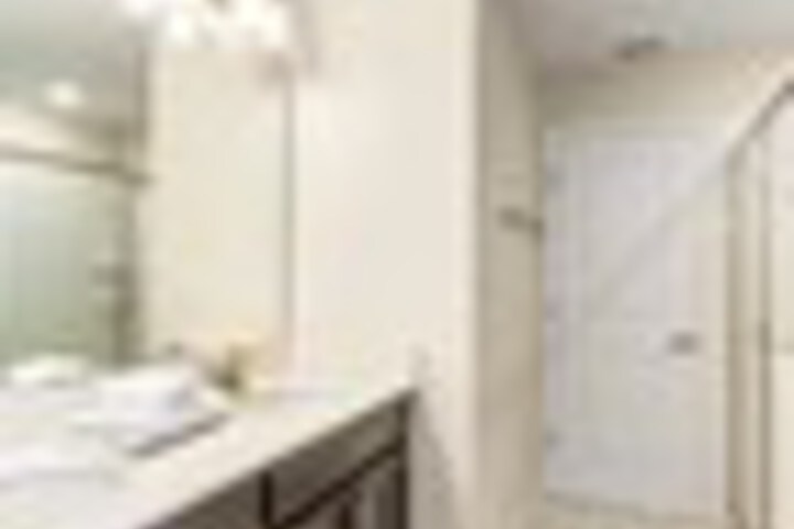 Room 128 of 216