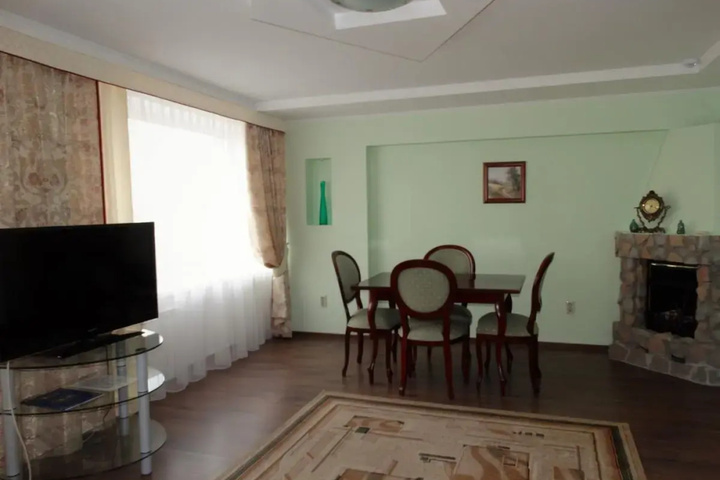 Room 15 of 30