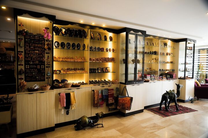 Gift Shop 29 of 65