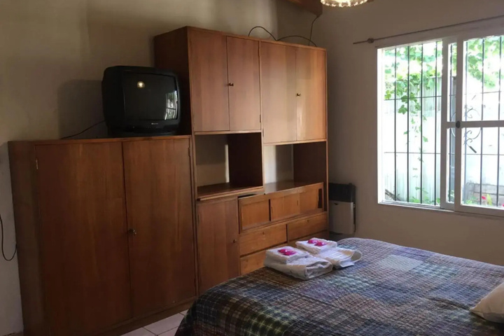 Room 3 of 12