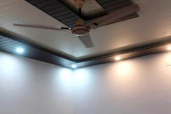 Room 7 of 18