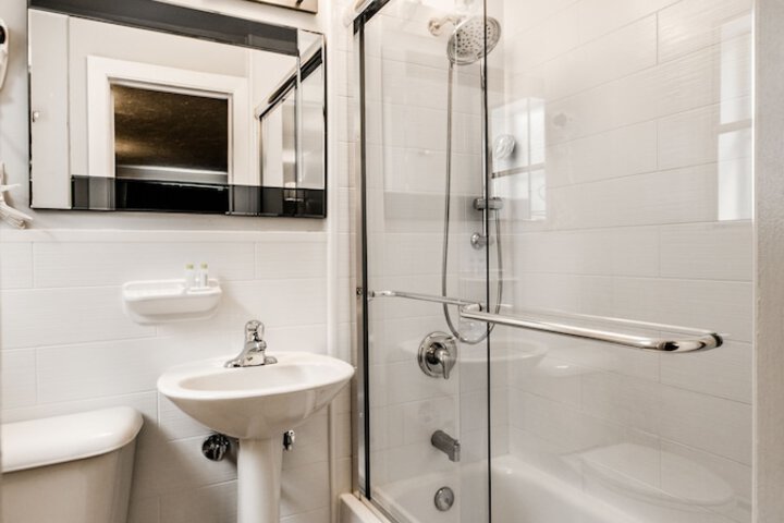 Double Premium Queen Bed (9 of 10)