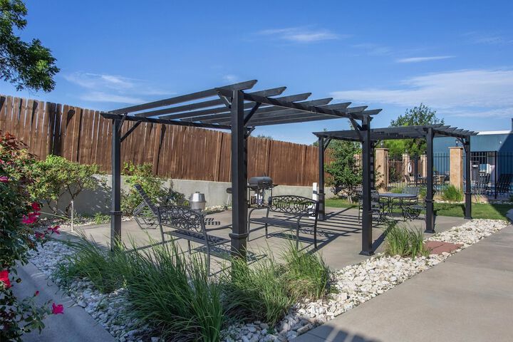 BBQ/picnic area