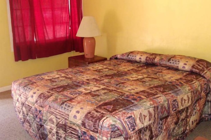 Room 7 of 38