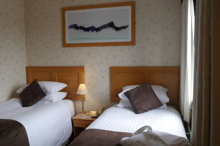 Room 14 of 94