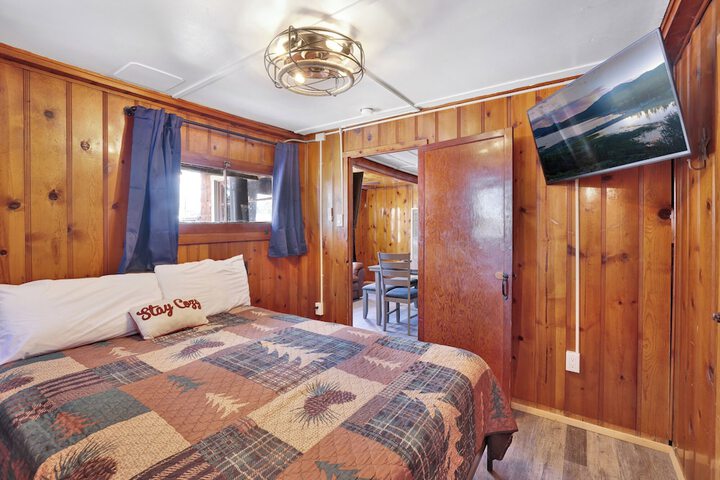 Room 35 of 171