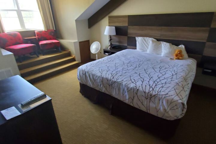 Room 40 of 79
