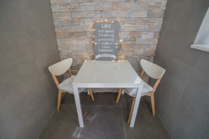 Room 14 of 60