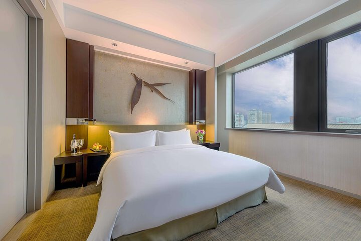 Room 50 of 106
