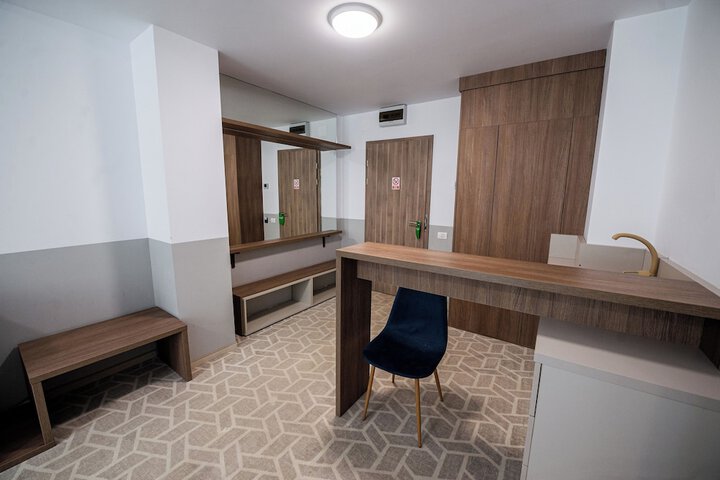 Room 34 of 51