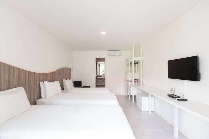 Room 8 of 26