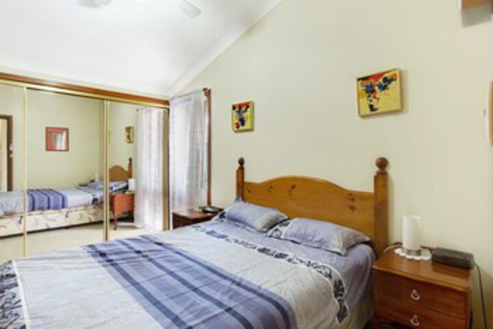 Room 11 of 14