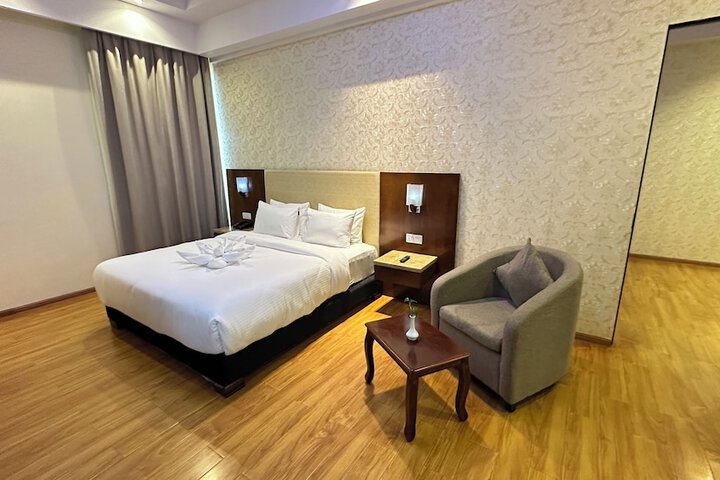 Room 9 of 64