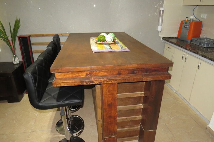 Room 9 of 25