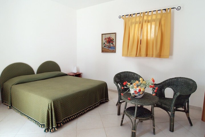 Room 15 of 62