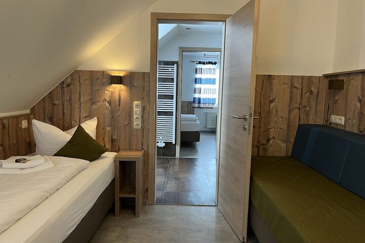 Room 20 of 81