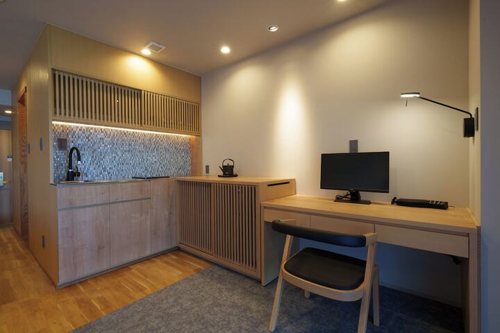 Room 4 of 92