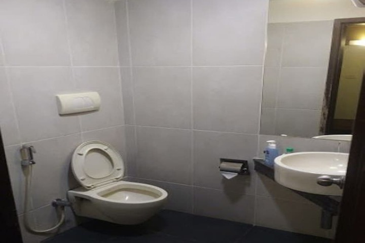 Room 12 of 22