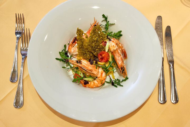Dining 20 of 30