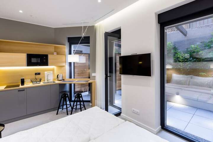 Room 3 of 45